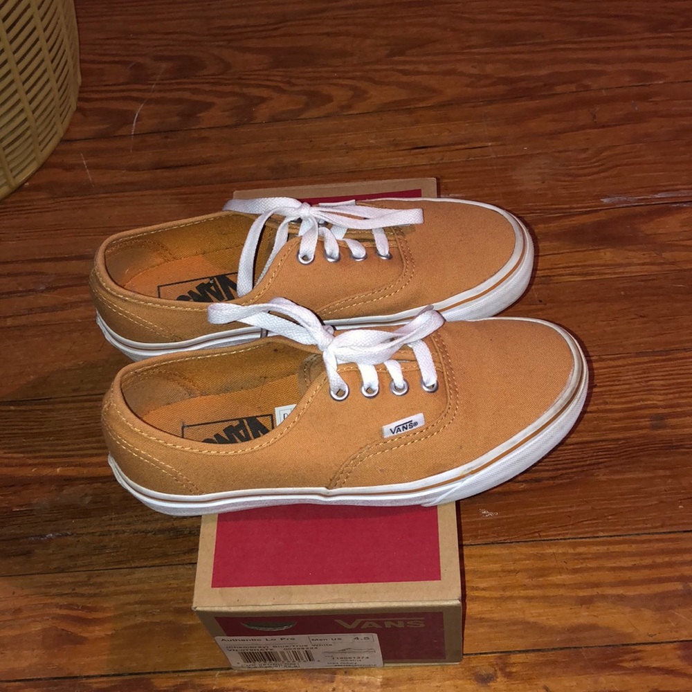 Women’s size 6 tan canvas vans
